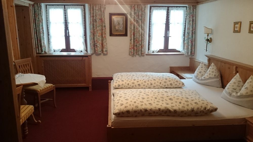 Zum Schweizerbartl Motel Garmisch-Partenkirchen Dış mekan fotoğraf