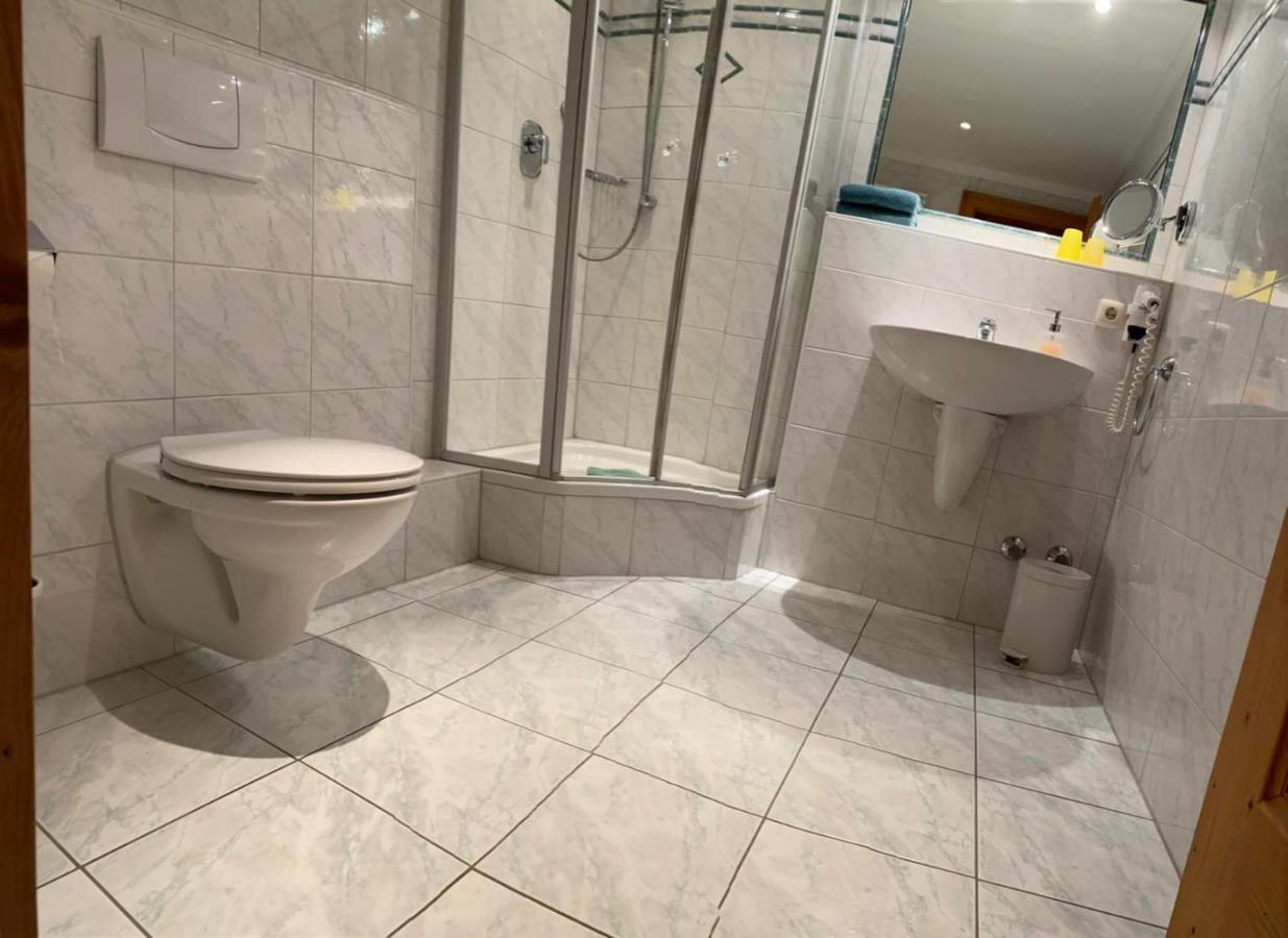 Zum Schweizerbartl Motel Garmisch-Partenkirchen Dış mekan fotoğraf